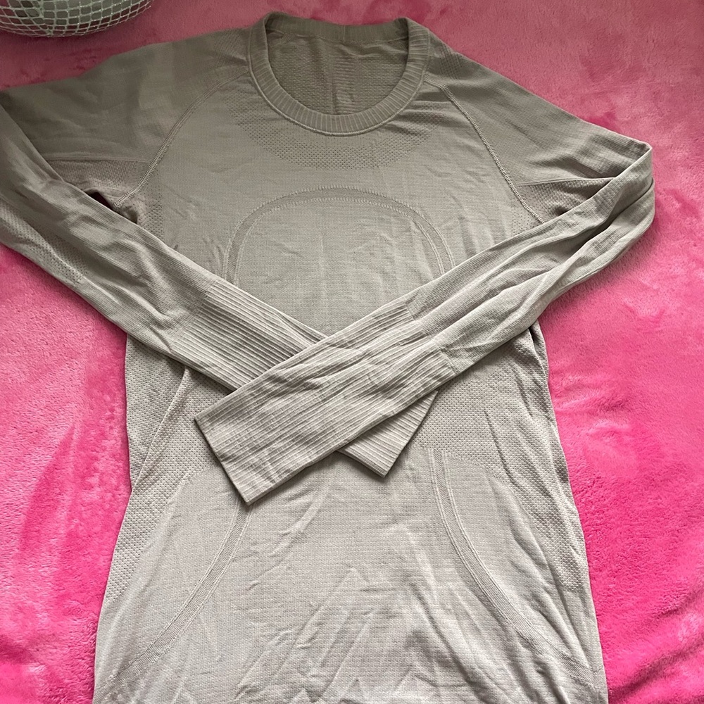 Swiftly Tech Long Sleeve
